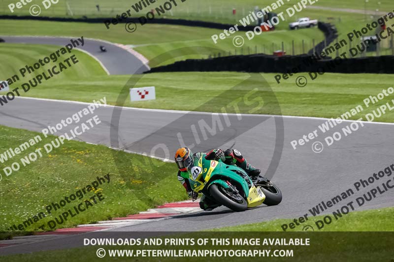 cadwell no limits trackday;cadwell park;cadwell park photographs;cadwell trackday photographs;enduro digital images;event digital images;eventdigitalimages;no limits trackdays;peter wileman photography;racing digital images;trackday digital images;trackday photos